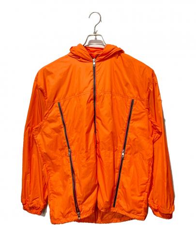 「ラグジュアリーブランドのMONCLER 」