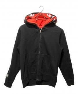 「ストリートブランドのA BATHING APE 」