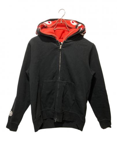 「ストリートブランドのA BATHING APE 」