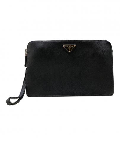 「ラグジュアリーブランドのPRADA 」