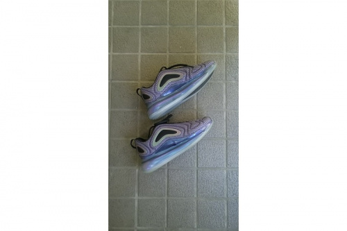 ナイキ エアマックス 720の亀戸