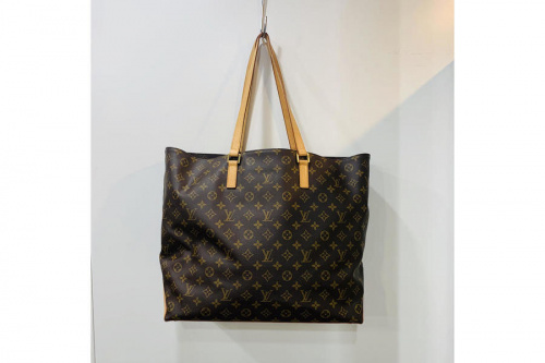 ラグジュアリーブランドのLOUIS　VUITTON