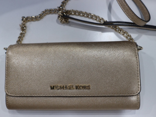 ｼﾞｪｯﾄｾｯﾄﾄﾗﾍﾞﾙｳｫﾚｯﾄｯﾎﾟｰﾁの財布