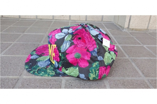 SUPREMEのシュプリーム