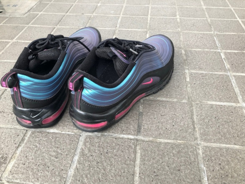 ナイキのｽﾆｰｶｰ　亀戸