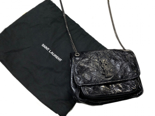 ラグジュアリーブランドのYVES SAINT LAURENT