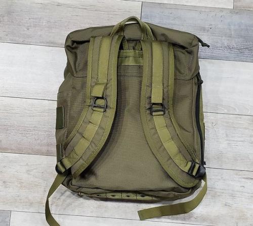 バックパックのシンプルフラップ