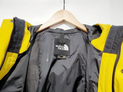 マウンテンライトジャケットのマウンテンパーカー