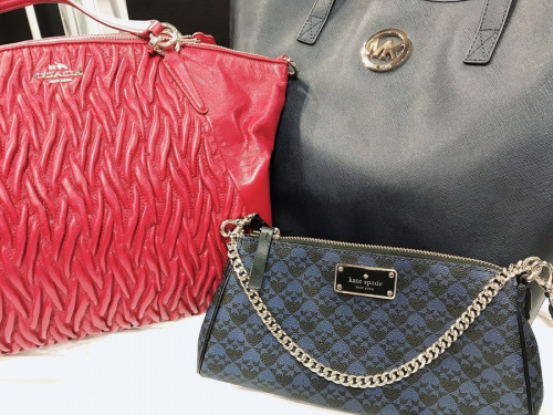 キャリアファッションのMICHAEL KORS