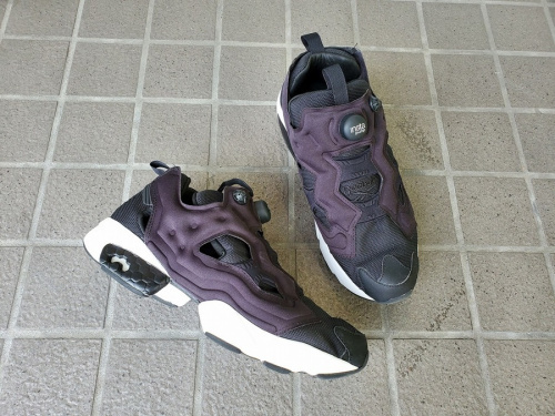 スニーカーのReebok