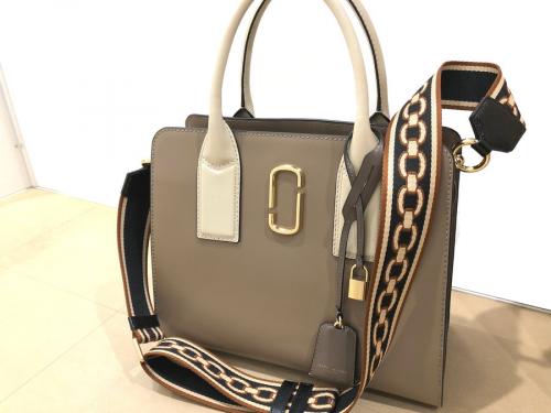 MARC JACOBSのマークジェイコブス