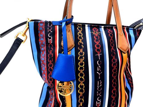 ショルダーバッグのナイロンバッグ