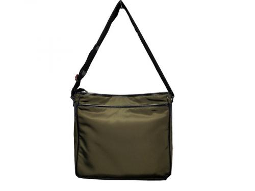 ショルダーバッグのテスートナイロン