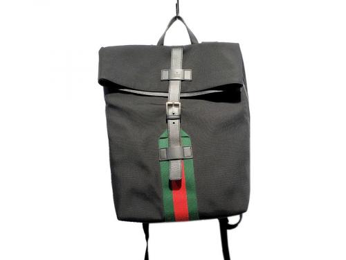 バックパックのリュック