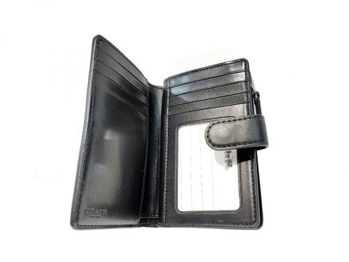 コーチの2つ折り財布