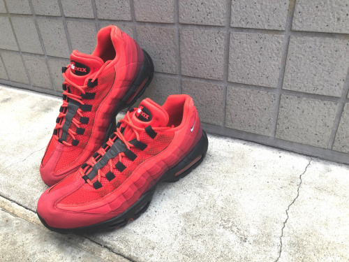 スニーカーのNIKE