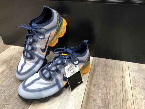 スニーカーのNIKE