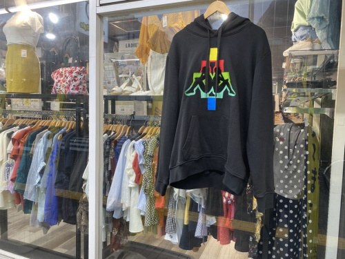 ラグジュアリーブランドのMARCELO BURLON×KAPPA