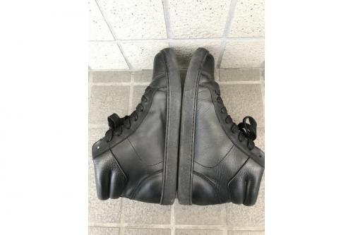 ハイカットスニーカーのレザースニーカー