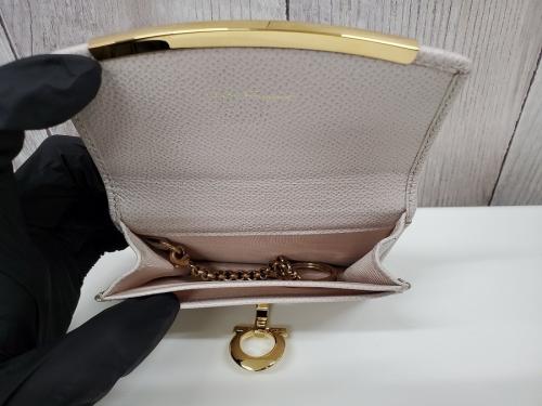 ガンチーニのパスケース