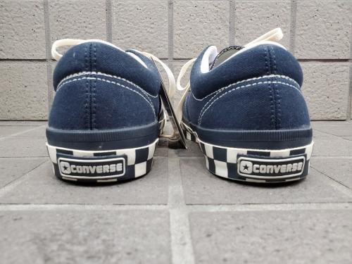 コラボスニーカーのスキッドグリップ