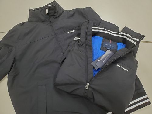 インポートブランドのTOMMY HILFIGER