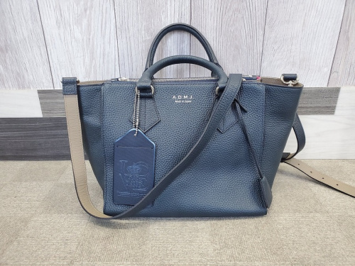 ラグジュアリーブランドのADMJ