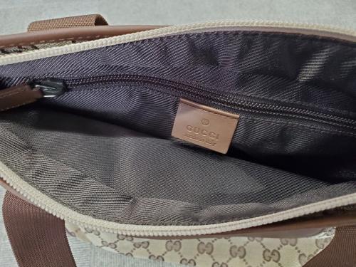 ハンドバッグのGG