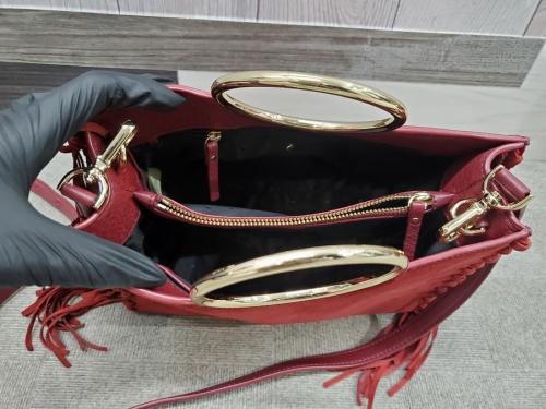 ショルダーバッグのフリンジバッグ