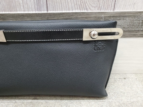 ラグジュアリーブランドのLOEWE