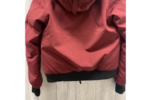 カナダグースのLABRADOR BOMBER