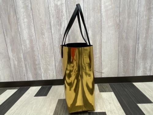 マルニのハンドバック