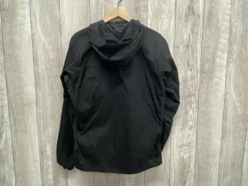 アークテリクスのATOM SL HOODY