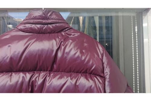 モンクレールのEVELEST