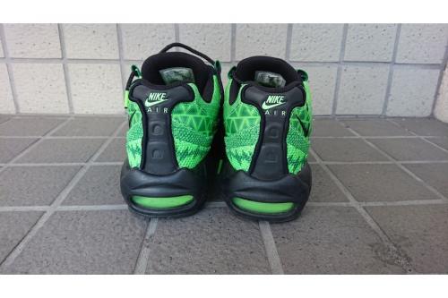 ナイキのAIR MAX 95 CTRY NAIJA