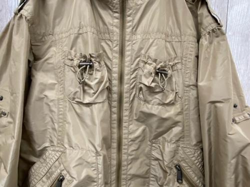 ナイロンフーデッドジャケット