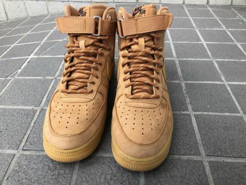 亀戸　古着屋のスニーカー