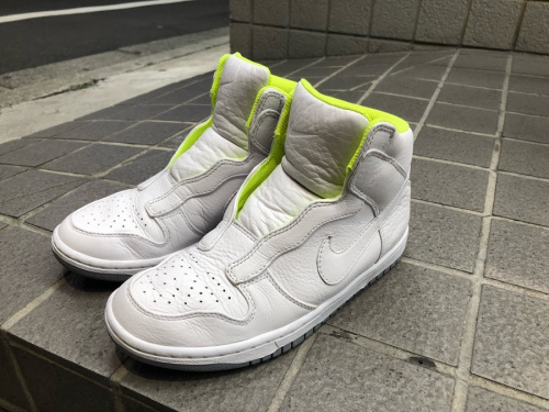 コラボ・別注アイテムのNIKE×sacai