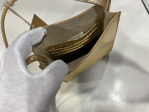 ショルダーバッグ