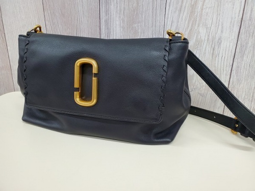 キャリアファッションのMARC JACOBS