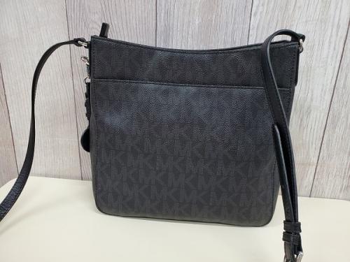 マイケルコースのショルダーバッグ