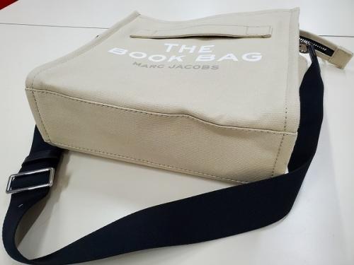 ショルダーバッグのTHE BOOK BAG