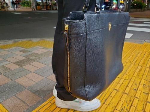 トリーバーチのトートバッグ