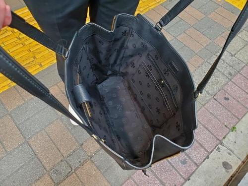 トートバッグのレザーバッグ