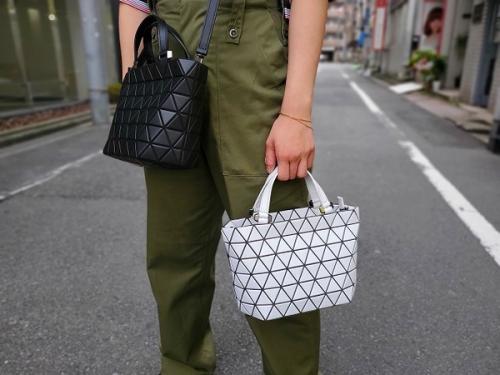 2WAYバッグのCRYSTAL MATTE TOP HANDLE