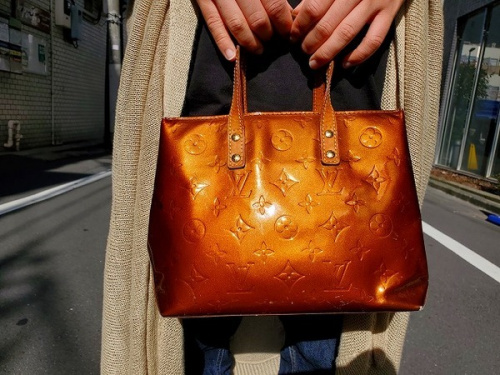 ラグジュアリーブランドのLOUIS VUITTON 　