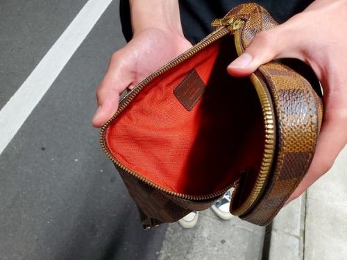 ボディーバッグのジェロニモス