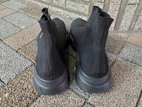 バレンシアガのスピードトレーナー