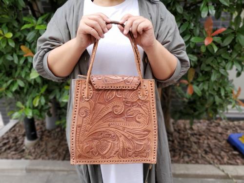 カービングトライブスのグレースコンチネンタル