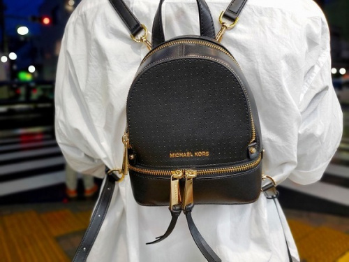 ラグジュアリーブランドのMICHAEL KORS